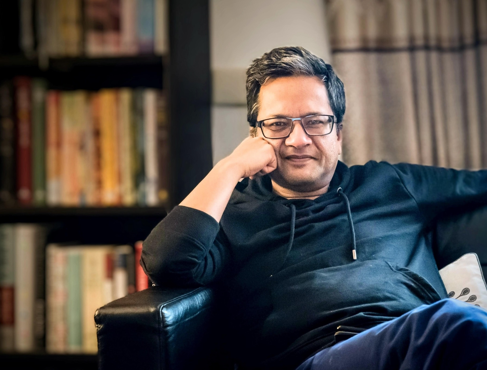 অভিজিৎ দেব